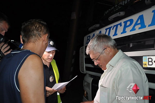 Николаевские активисты до самой ночи пытались предотвратить нарушения со стороны грузового транспорта | Корабелов.ИНФО image 7