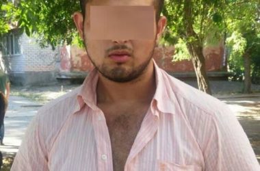 Полиция устроила погоню за машиной с грабителем, сорвавшем с женщины прямо на ходу золотые украшения | Корабелов.ИНФО image 1