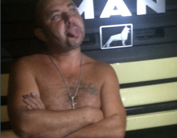 Нетрезвые граждане в Корабельном встали на сторону пьяного водителя, при задержании которого патрульные применили силу (Видео) | Корабелов.ИНФО image 1