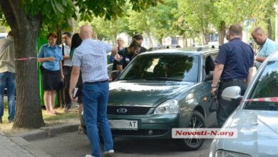 В Николаеве у банка расстреляли автомобиль: похищено 2,5 млн. грн. | Корабелов.ИНФО image 1