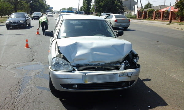 На Кульбакинском повороте столкнулись три "легковушки", есть пострадавший | Корабелов.ИНФО image 2