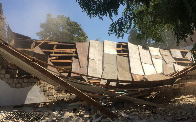 Через 3 часа после визита комиссии в вечернюю школу в Корабельном районе рухнула стена спортзала (ВИДЕО) | Корабелов.ИНФО image 4