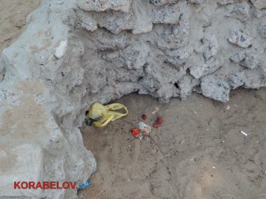 "Страшно, конечно, но делать-то нечего"... Несмотря на запрет из-за кишечной палочки, жители Корабельного купаются в реке. ВИДЕО | Корабелов.ИНФО image 10