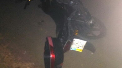 "Эта скотина пьяная мог же забрать чью-то жизнь". Мотоциклист, проезжая между школами в Корабельном, "забыл" свернуть | Корабелов.ИНФО image 1