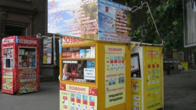 Сенкевич решил оставить по одной "позвонишке" на остановке, - советник мэра | Корабелов.ИНФО