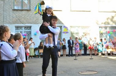 "Будь ласка, відпочинок залиште на потім". Як школи Корабельного району новий навчальний 2016/2017 рік почали | Корабелов.ИНФО image 5