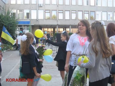 "Будь ласка, відпочинок залиште на потім". Як школи Корабельного району новий навчальний 2016/2017 рік почали | Корабелов.ИНФО image 24