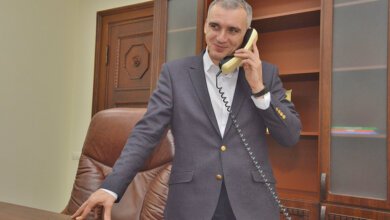 «Кто это? Вы кто?» - Гройсман «наехал» на мэра Николаева, который на совещании переписывался по телефону | Корабелов.ИНФО