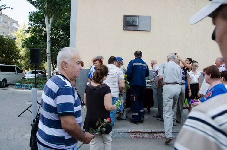 Восстановить историческую справедливость: нардеп от "Відродження" профинансировал установку мемориальной доски Е. Беспалову | Корабелов.ИНФО image 1