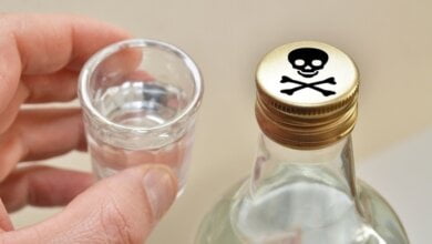 В Миколаєві від отруєння сурогатним алкоголем померло 5 людей, у тому числі дві подружні пари | Корабелов.ИНФО