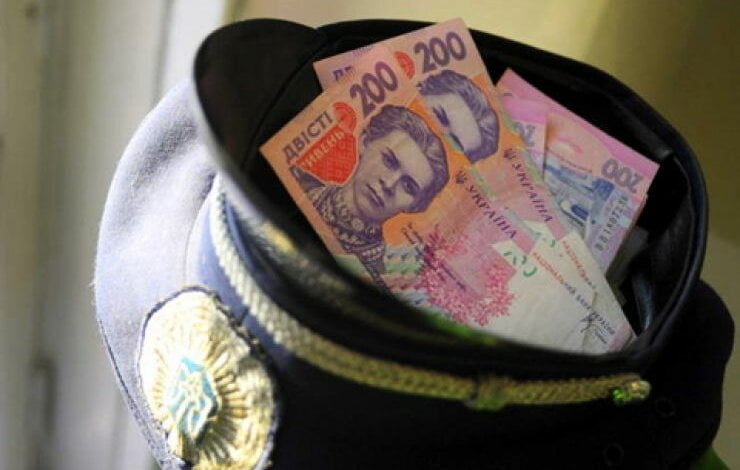 В Николаеве на взятке задержали следователя полиции и работника суда | Корабелов.ИНФО