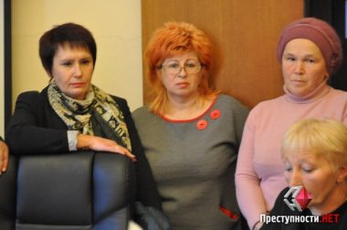 Жители  Кульбакино привели своего депутата на комиссию по этике из-за того, что она кормит бездомных собак | Корабелов.ИНФО image 3