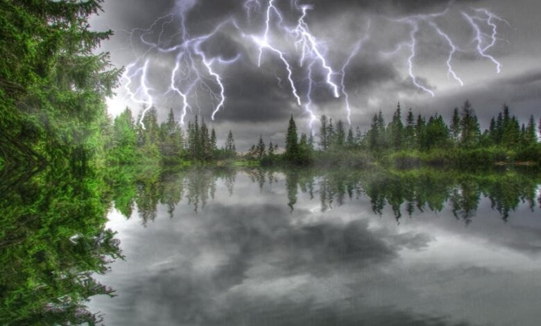 Штормовой ветер и сильный дождь с грозой: в Николаеве ожидается ухудшение погоды | Корабелов.ИНФО