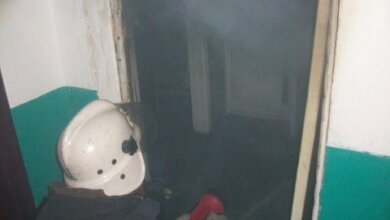 В Корабельном горел дом: жильцов эвакуировали, годовалый малыш госпитализирован | Корабелов.ИНФО