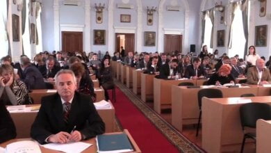 Почти с двухчасовым опозданием начала свою работу сессия горсовета 25 октября. ONLINE | Корабелов.ИНФО