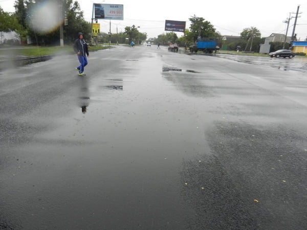 Cвежеотремонтированный пр. Богоявленский: лужи-озера и окопы | Корабелов.ИНФО image 7