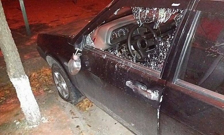 В Николаеве активисту (экс-милиционеру) ночью разгромили автомобиль | Корабелов.ИНФО