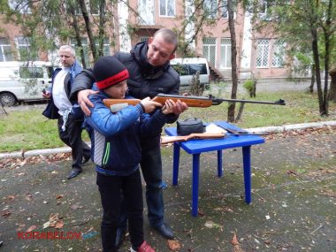 «Хотим делать это в мирной стране», - работники порта «Октябрьск» организовали грандиозный праздник в ДК «Корабельный» | Корабелов.ИНФО image 4