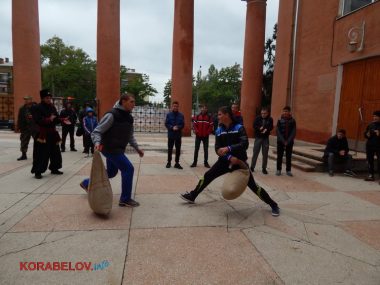 «Хотим делать это в мирной стране», - работники порта «Октябрьск» организовали грандиозный праздник в ДК «Корабельный» | Корабелов.ИНФО image 9