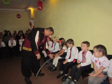 У Корабельному районі маленьких школярів посвятили у «читачі, першокласники та однокашники» | Корабелов.ИНФО image 7