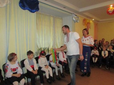 У Корабельному районі маленьких школярів посвятили у «читачі, першокласники та однокашники» | Корабелов.ИНФО image 8