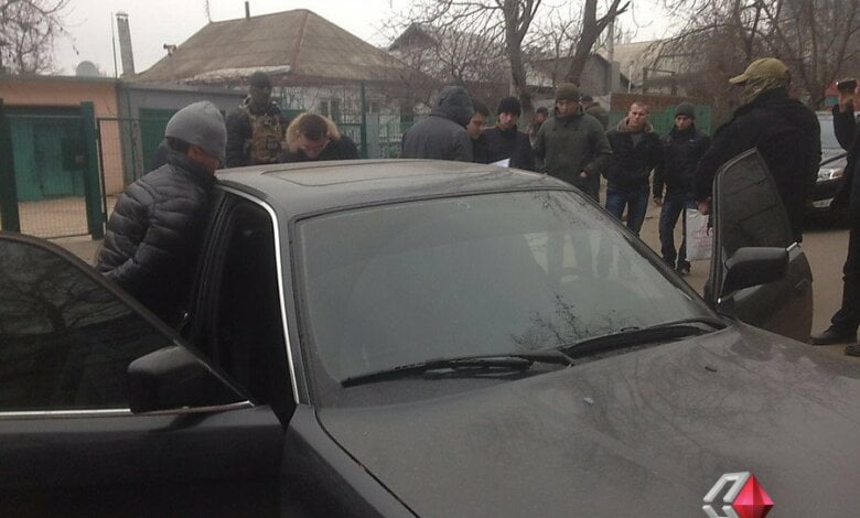 В Николаеве задержали при получении взятки двоих офицеров патрульной полиции | Корабелов.ИНФО