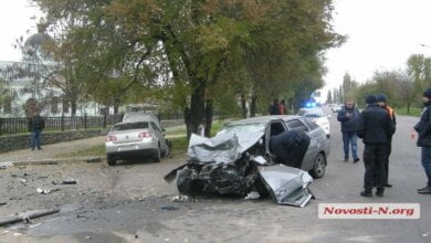 В Николаеве лоб в лоб столкнулись Volkswagen и «ВАЗ»: 4 человека в больнице | Корабелов.ИНФО image 1