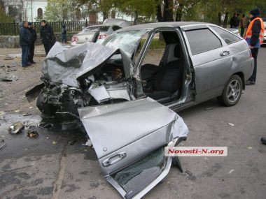 В Николаеве лоб в лоб столкнулись Volkswagen и «ВАЗ»: 4 человека в больнице | Корабелов.ИНФО image 5
