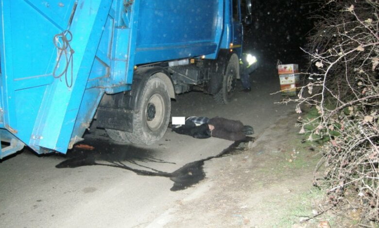 В Николаеве мусоровоз задавил человека | Корабелов.ИНФО