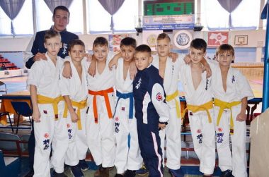"Поединки были красивыми и жаркими". Каратисты из Корабельного завоевали медали Всеукраинского турнира (видео) | Корабелов.ИНФО image 6