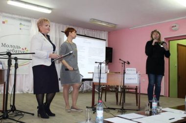 Учні з Корабельного району перемогли у регіональному турнірі дебатів | Корабелов.ИНФО image 5