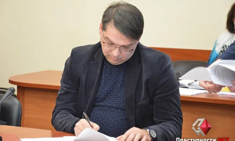 Под камеры журналистов руководителю «Николаевоблтеплоэнерго» объявлено о подозрении в растрате 500 тыс.грн. (видео) | Корабелов.ИНФО