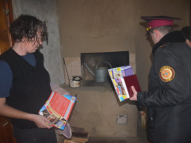 Рятувальники нагадали мешканцям Корабельного району правила пожежної безпеки | Корабелов.ИНФО image 2