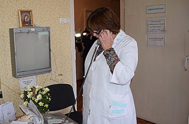 Спасатели провели учения на базе Витовской райбольницы в Корабельном районе (видео) | Корабелов.ИНФО image 2
