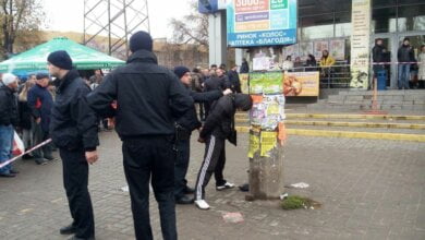 Взрыв гранаты возле николаевского супермаркета предотвратил полицейский. Один из задержанных - житель Корабельного | Корабелов.ИНФО image 4