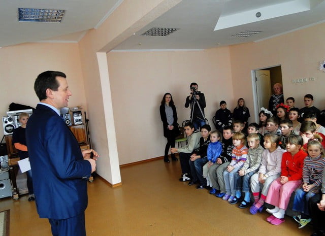 "Мы хотим подарить им радость", - команда госслужащих "Всегда рядом" побывала в детском центре реабилитации | Корабелов.ИНФО image 7