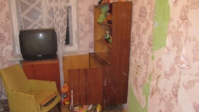 20-річна уродженка Миколаївщини у Києві залишила двох своїх малих дітей вдома самих на 9 днів. Однорічний хлопчик помер | Корабелов.ИНФО image 1