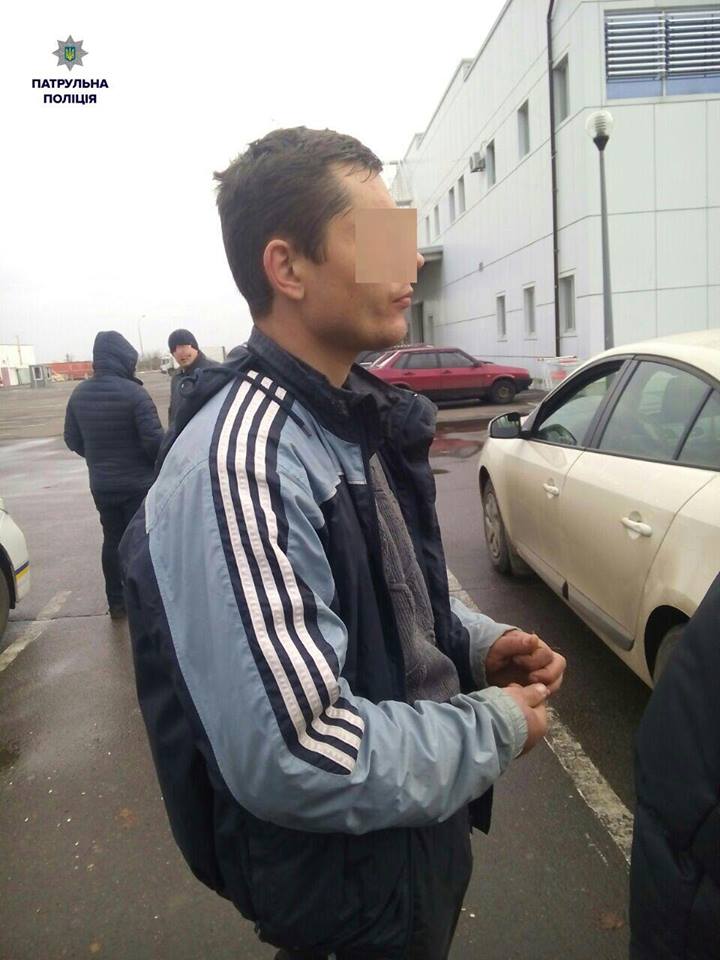 В Корабельному районі патрульні по гарячих слідах затримали крадіїв | Корабелов.ИНФО image 4