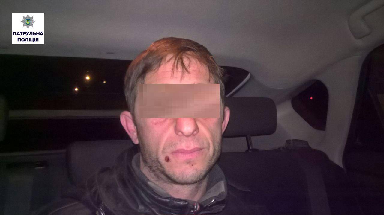 В Корабельному районі Миколаєва патрульні затримали наркомана за кермом ВАЗ | Корабелов.ИНФО image 2