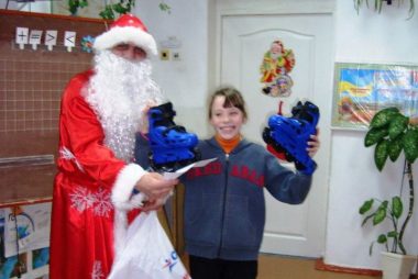 "Лучшая оценка - это радость в детских глазах!" В марафоне «Верим в чудо, творим чудо!» победили "волшебники" СК "Ольвия" | Корабелов.ИНФО image 11