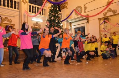 "Лучшая оценка - это радость в детских глазах!" В марафоне «Верим в чудо, творим чудо!» победили "волшебники" СК "Ольвия" | Корабелов.ИНФО image 3