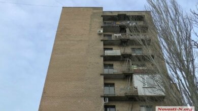 В Николаеве 20-летняя девушка спрыгнула с балкона 9-го этажа | Корабелов.ИНФО