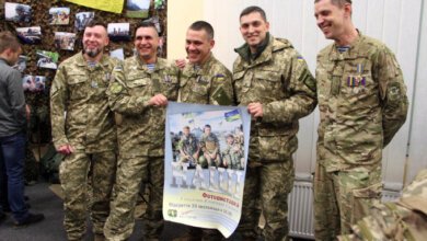 "Наши" - в Николаеве открылась выставка непостановочных фото с передовой | Корабелов.ИНФО image 2