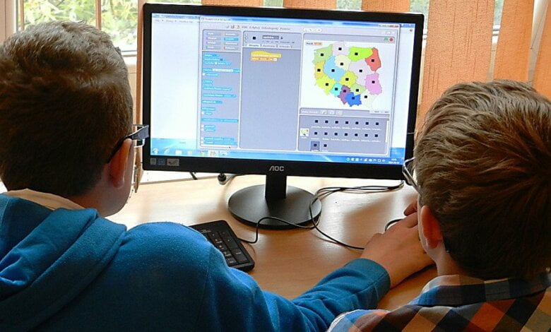 Николаевские школы получат от Китая 613 компьютеров. 15 из них достанутся школе в Корабельном районе | Корабелов.ИНФО