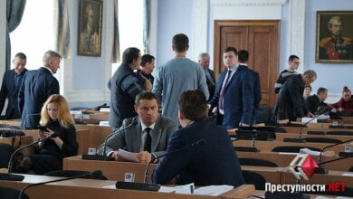 С опозданием на полдня началась кадровая сессия городского совета (ONLINE) | Корабелов.ИНФО