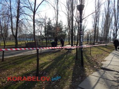 "Будет красота. Но когда - не знаем". В сквере "Белая акация" ремонтируют дорожки (ВИДЕО) | Корабелов.ИНФО image 4