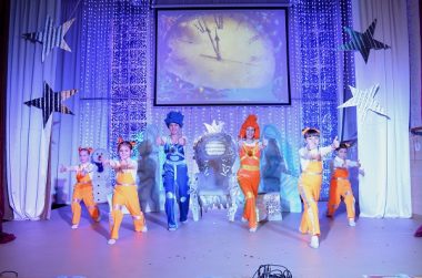 Дитячий Центр зустрів Новий рік яскраво, весело, гучно, з запальними танцями та піснями | Корабелов.ИНФО image 8