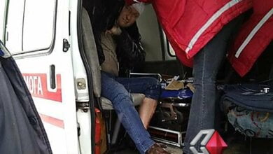 Неизвестные в масках Дедов Морозов избили депутата от БПП, отчитывавшегося перед «Мультиком» за голосование по карьеру | Корабелов.ИНФО image 1