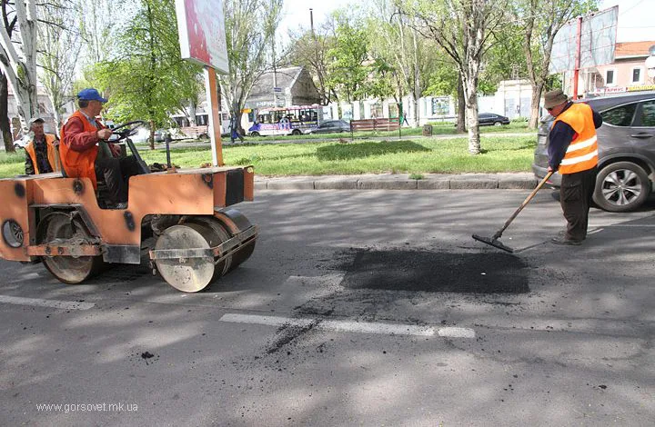 Работники  "Николаевского облавтодора" на фиктивном ремонте дорог присвоили более 3-х миллионов гривен | Корабелов.ИНФО