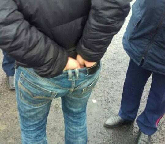 "Помітили, що він постійно стискає сідниці". В Корабельному районі патрульні затримали ще одного наркомана | Корабелов.ИНФО image 1